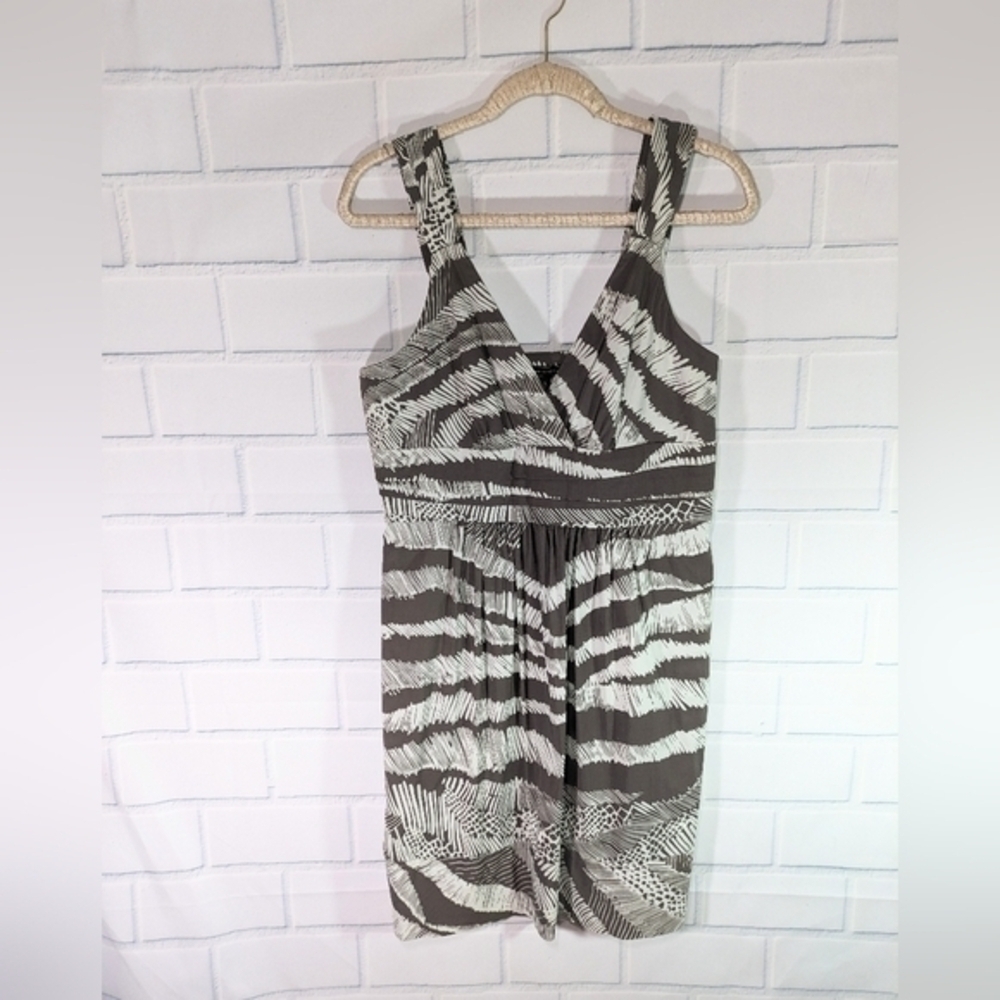 BCBGMAXAZIRA Brown/White Print Faux Wrap Sleeveless Dress